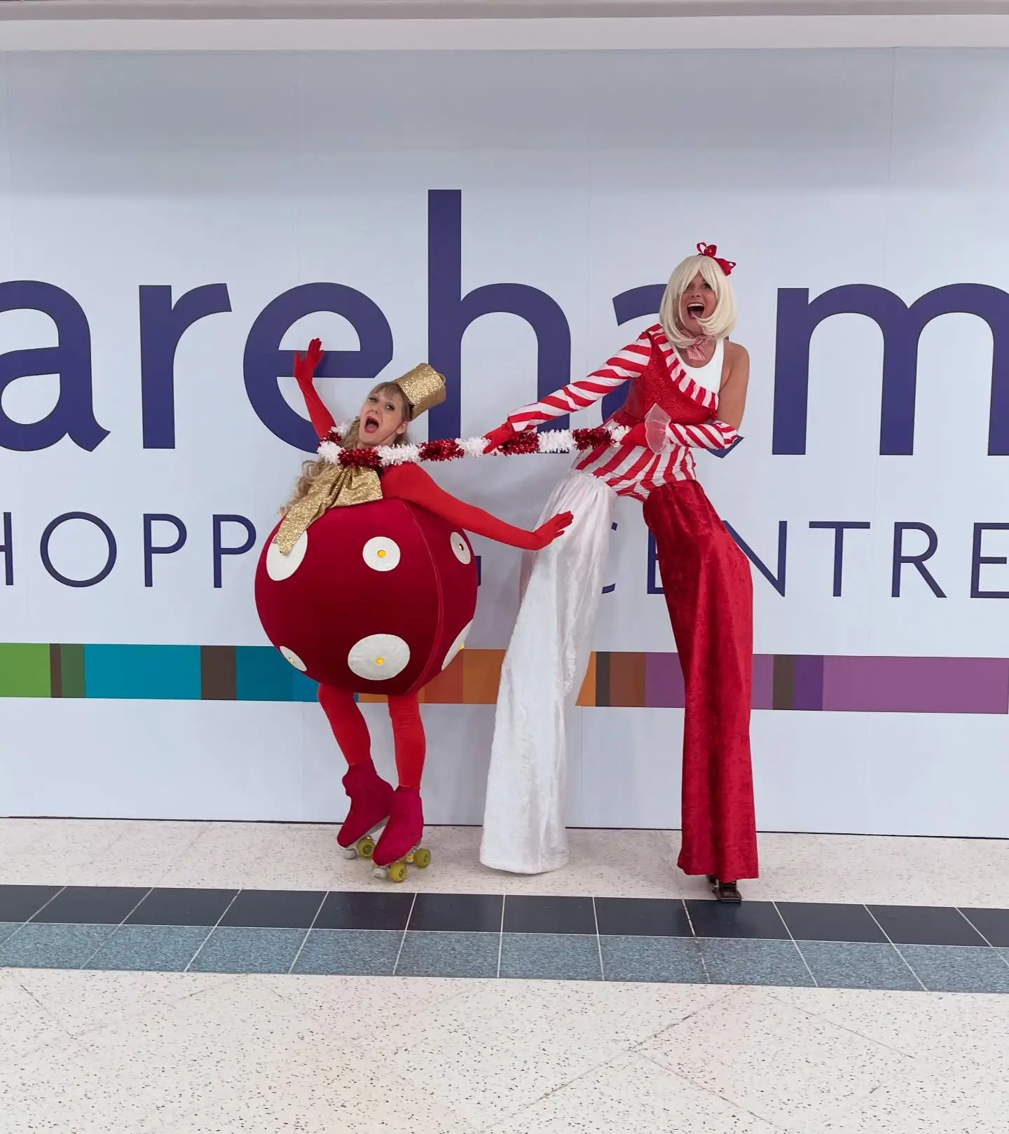 It’s officially December! 
Did somebody say Christmas?
Our amazing speciality performers can make your Festive Events truly magical ✨
.
.
.
.
#bluefishents #speciality #entertainment #Christmas #performers #eventprofs #stilts #rollerskaters #candycane
