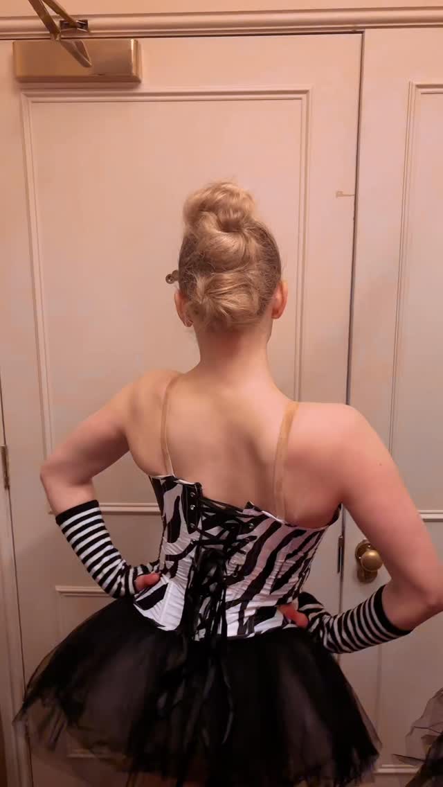 Zebra TikTok 🦓 
.
.
.
.
#zebras #bluefishents #tiktok #dancers #acumenbusinessconvention @acumen_law @lyra_treglown @_kelsgreen @danielledrayton